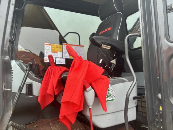 クローラー式油圧ショベル コマツ PC160