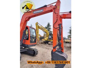 小型挖掘机斗山DX80