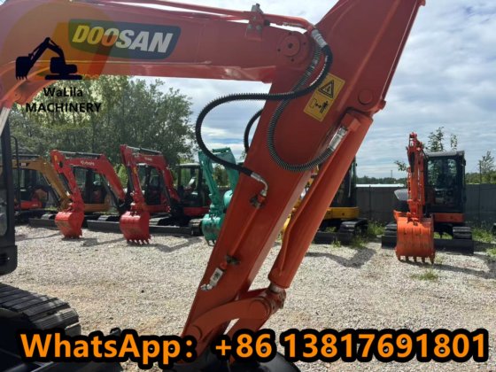 ミニ油圧ショベル DOOSAN DH55