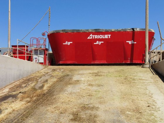 Trioliet Solomix 3固定式饲料搅拌站