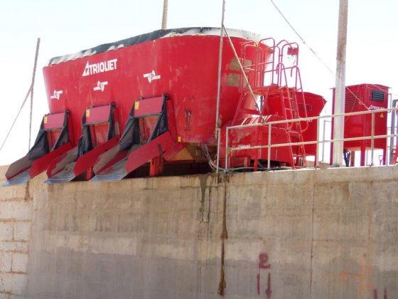 Trioliet Solomix 3固定式饲料搅拌站