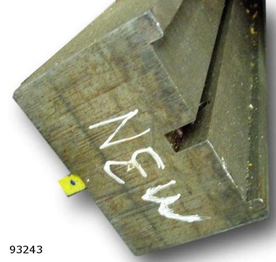 LOWER DIE HOLDER in Dodge