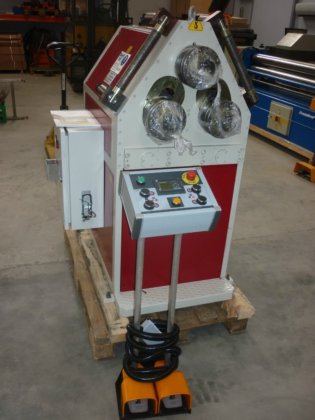 New Akbend hydraulic profile roller