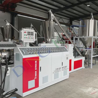 Ding Kun PVC 中空波浪瓦设备