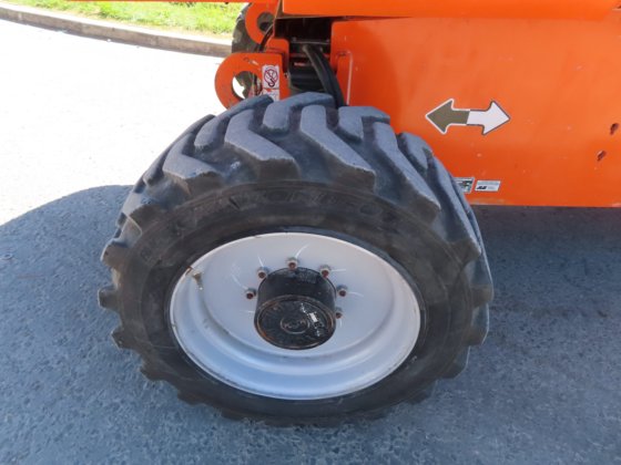 2016 JLG 660SJ