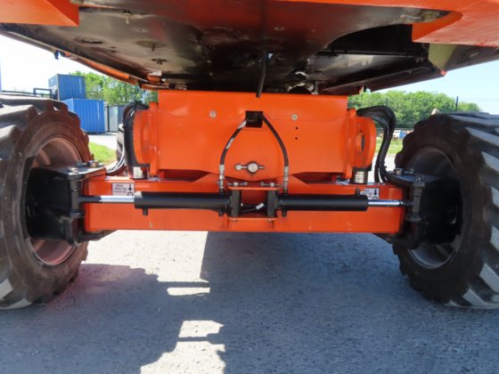 2016 JLG 660SJ