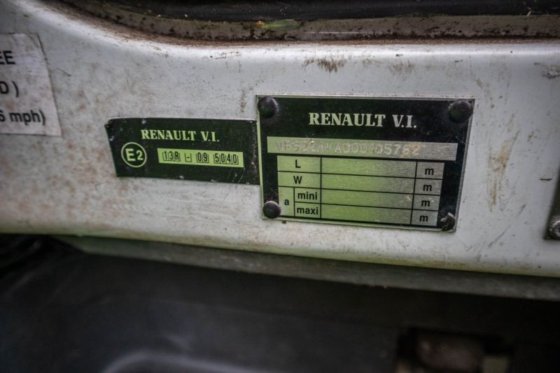 2004 RENAULT PREMIUM 320