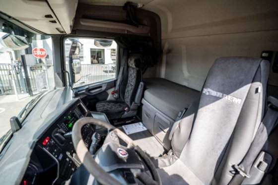 2017 SCANIA R450 + KIPHYDR.