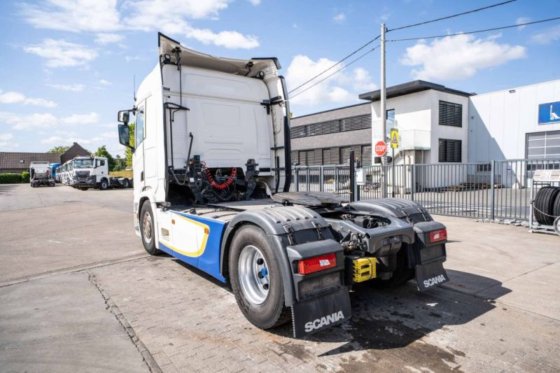 2017 SCANIA R450 + KIPHYDR.