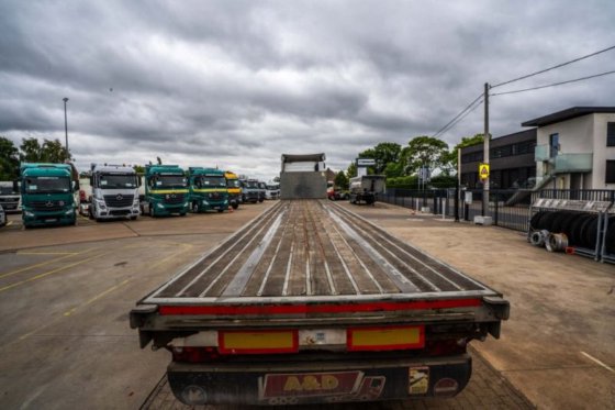 2010 SYSTEM TRAILERS SYSTEM TRAILERS