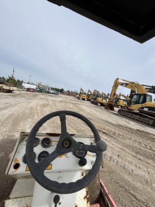 1999年 Dynapac CA121D