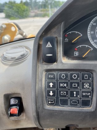 2018年沃尔沃 L70H