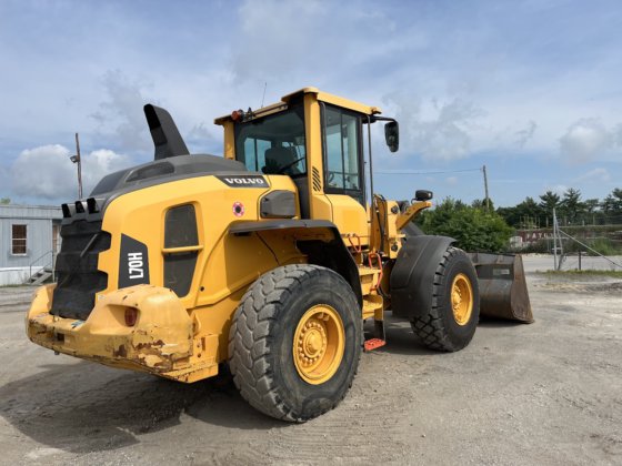 2018年沃尔沃 L70H