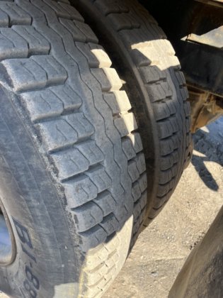 1997年福特 LT9513