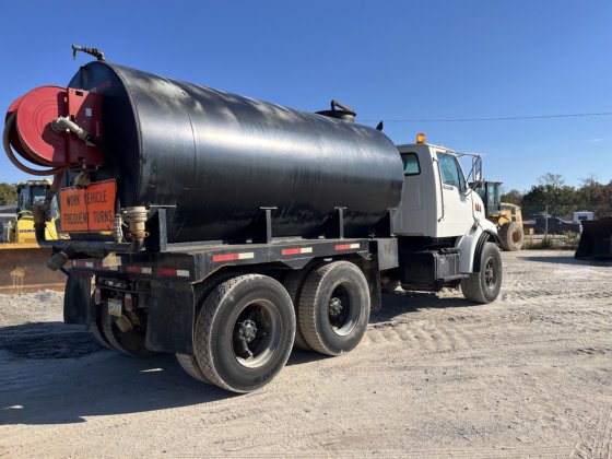 1997年福特 LT9513