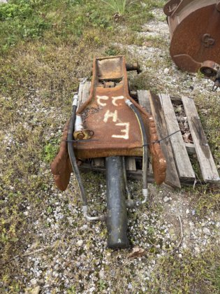 卡特彼勒液压大拇指