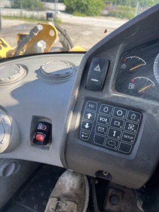 2018年沃尔沃 L70H