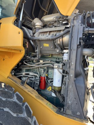 2018年沃尔沃 L70H