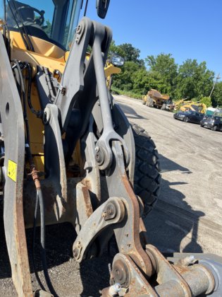 2018年沃尔沃 L70H