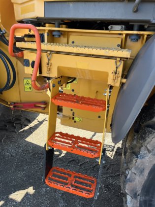 2018年沃尔沃 L70H