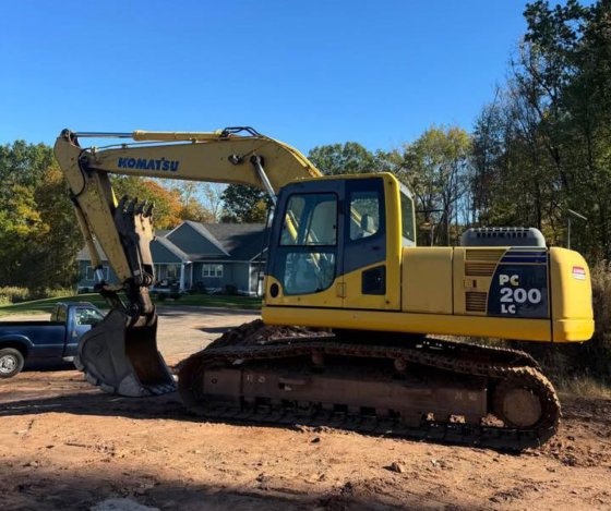 2011年式小松PC200LC-8