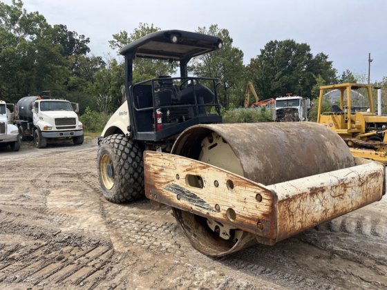 2006 年英格索兰 SD122DX