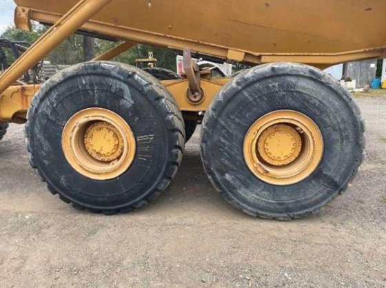 2008 Caterpillar 740