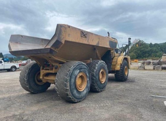 2008年卡特彼勒740