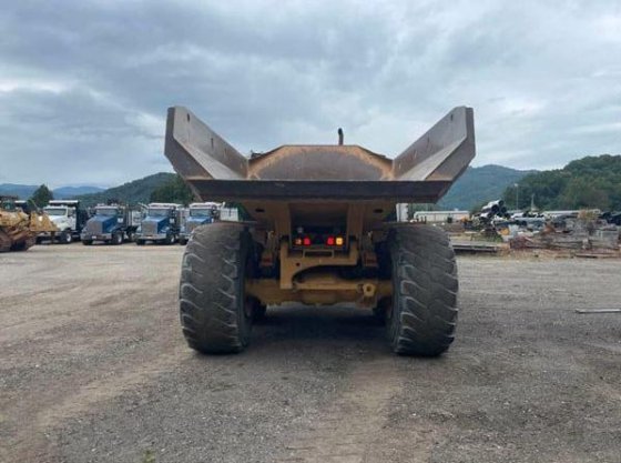 2008年卡特彼勒740