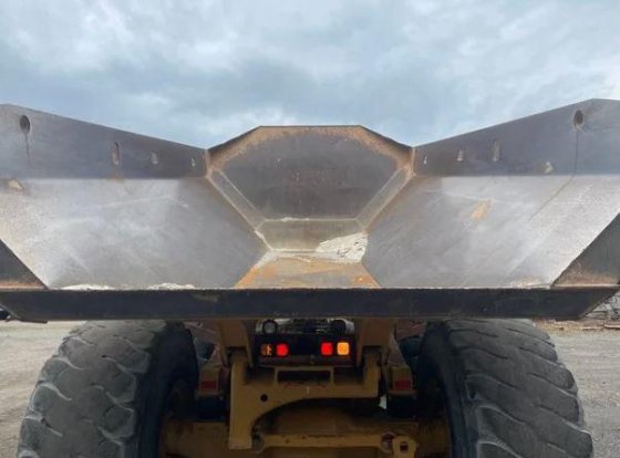 2008年卡特彼勒740