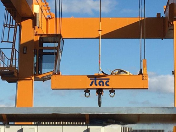 スタック 50トン