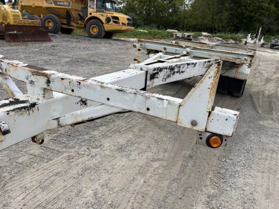 载货式金王杆式拖车