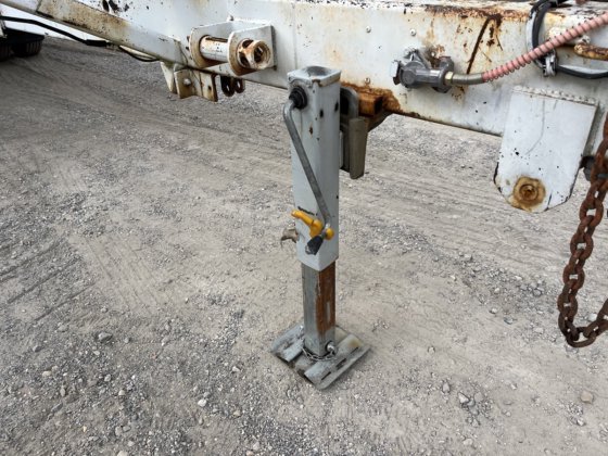 载货式金王杆式拖车