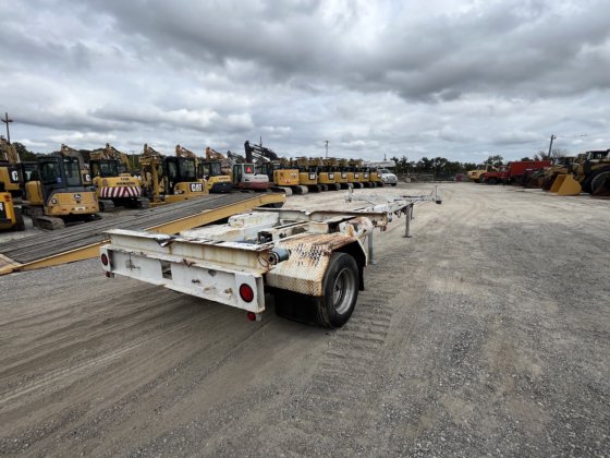 载货式金王杆式拖车