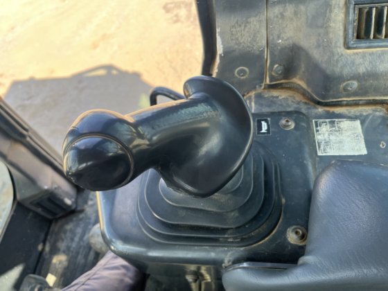 2004 クマツ D37EX-21