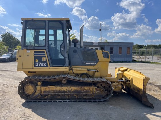 2004 クマツ D37EX-21