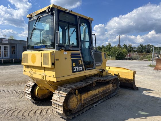 2004 クマツ D37EX-21