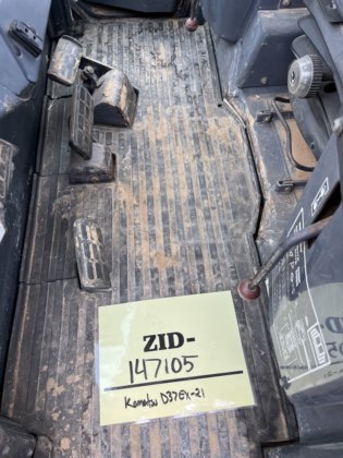 2004 クマツ D37EX-21