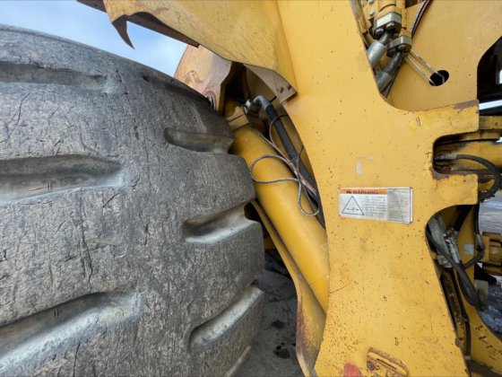 2002 Caterpillar 990