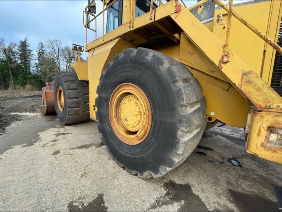2002 Caterpillar 990