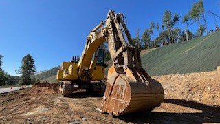 2011年 コマツ PC2000-8