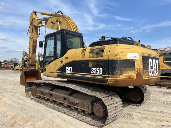 2006年卡特彼勒325DL