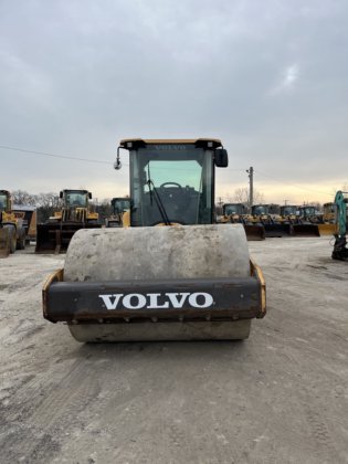 2016年沃尔沃SD115B