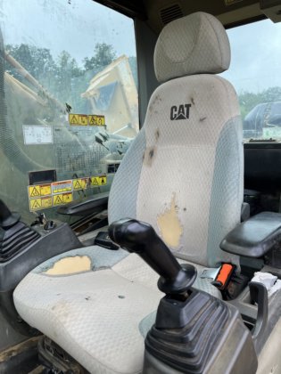 2008年卡特彼勒330DL