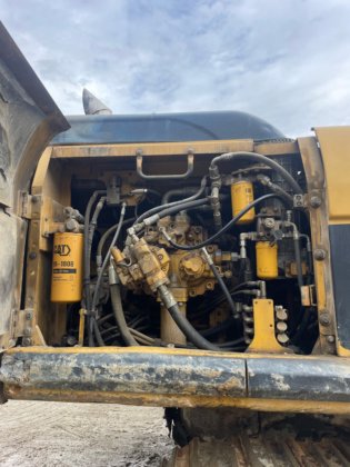 2008年卡特彼勒330DL