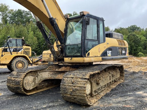 2008年卡特彼勒330DL