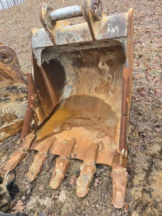 2008年卡特彼勒330DL