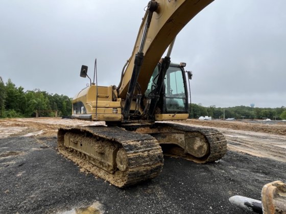 2008年卡特彼勒330DL