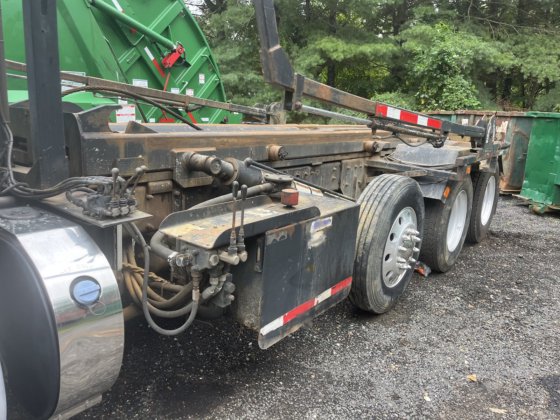 2013 Peterbilt 365