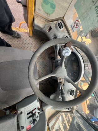 2003年ボルボ L90E